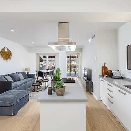 Appartement Mercedes Penthouse In By Solaga Homes *