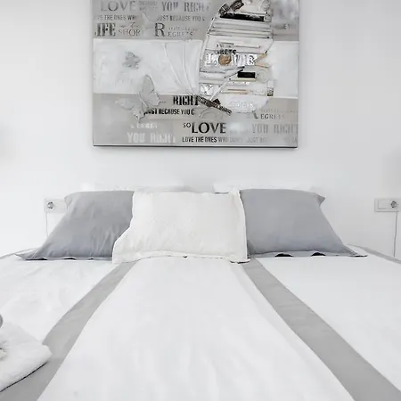 Mercedes Penthouse In By Solaga Homes Appartement *